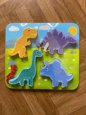 Jeux en bois puzzle en forme de dinosaure (NEUF)