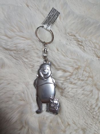 Porte clés Winnie l'ourson Disneyland Paris 