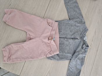 Ensemble gilet et pantalon 6 mois