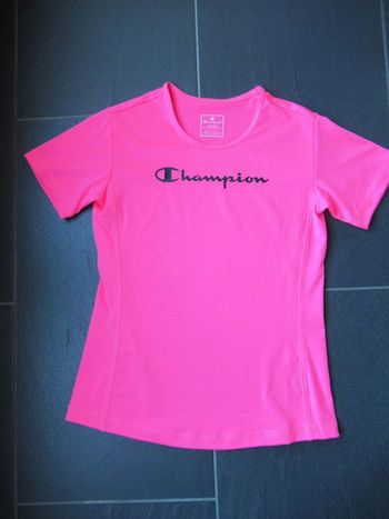 Tee-shirt fille Champion 12 ans + don d'un pull