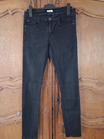 Jean skinny taille M kiabi 