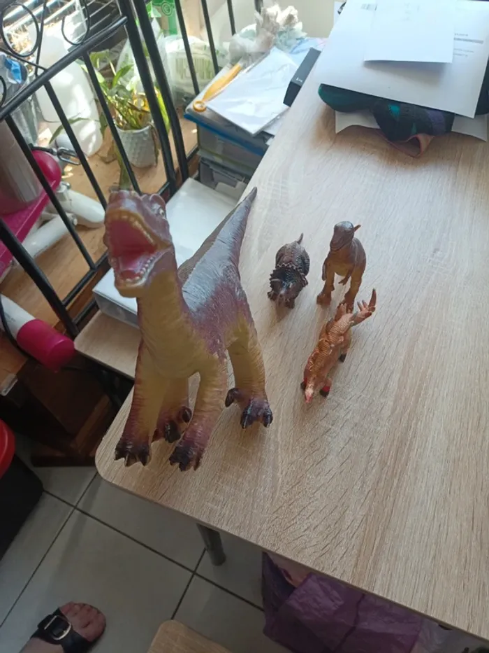 Lot de dinosaures - photo numéro 3
