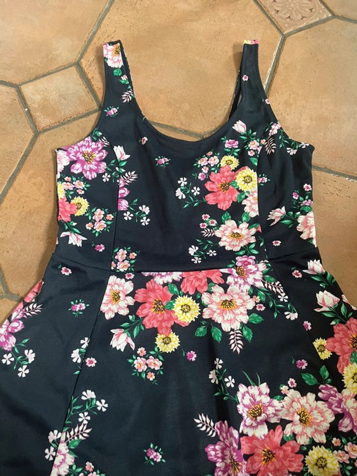 Robe h&m taille 40 - photo numéro 2