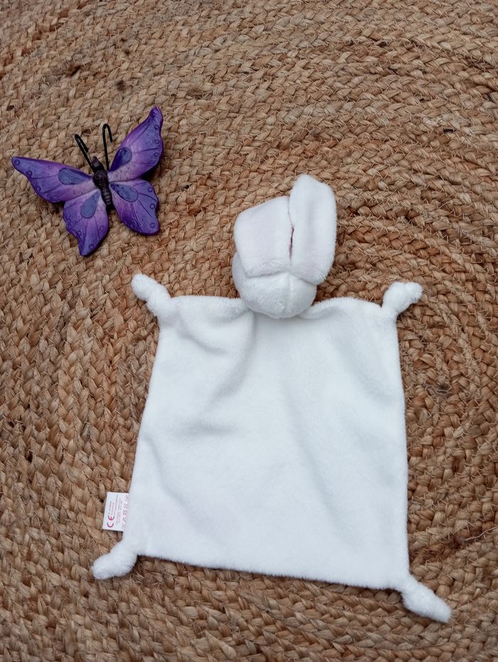 Doudou lapin neuf - photo numéro 2