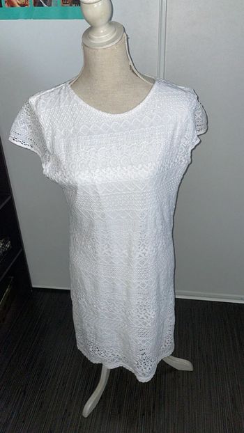 Robe blanche en dentelle Blanc du Nil  - Très bon état