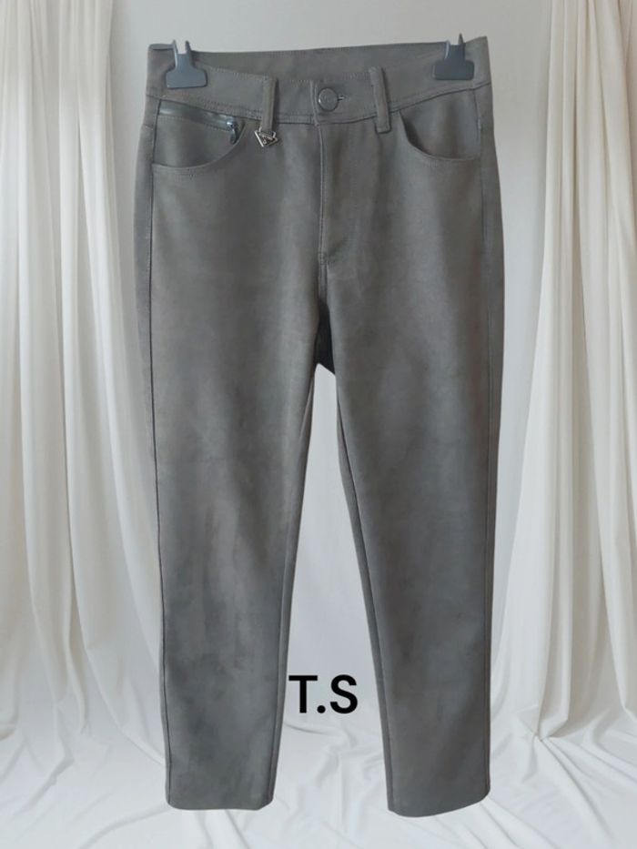 Pantalon en daim T.S