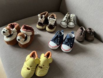 Lot chaussures bébé