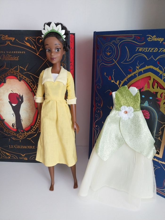 Poupée Tiana en serveuse robe jaune rare + robe verte La Princesse et la Grenouille