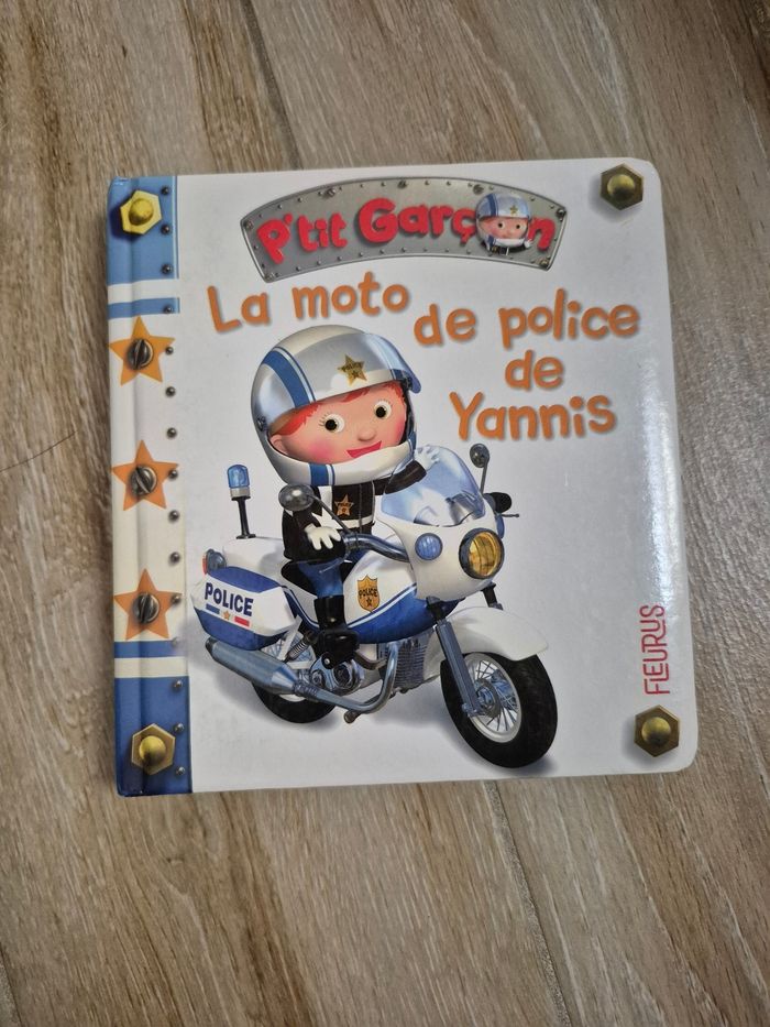 Livre p'tit garçon la moto de yannis