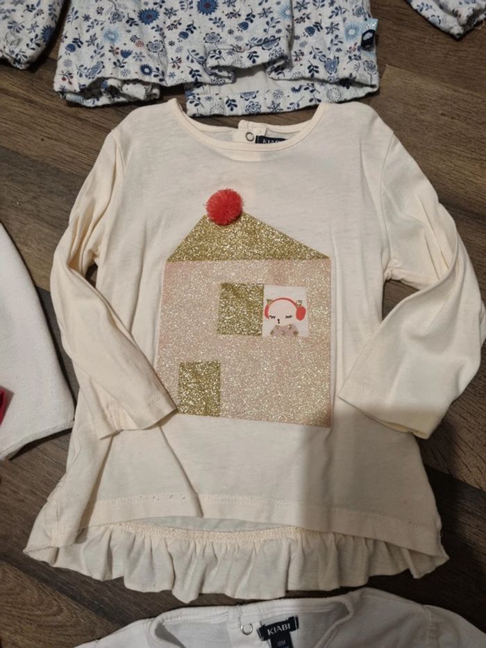 Lot de 4 t-shirts, 1 débardeur, 1 gilet court. Fille. Taille 18 mois. Kiabi, Sergent Major. TBE - photo numéro 3