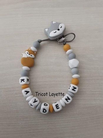 Attache tétine renard
