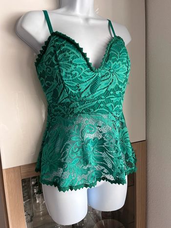 Top dentelle vert