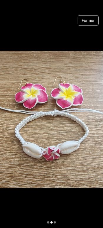 Bracelet plus boucles d'oreilles fleurs