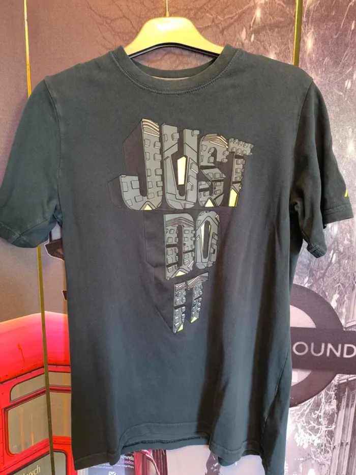 60775 tee shirt MC garçon 14 ans Nike