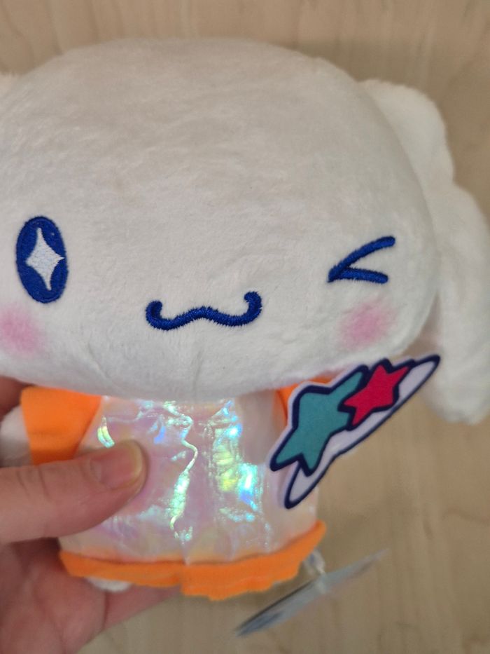 Petite peluche Sanrio Cinnamoroll "Cosmic Café" : orange - photo numéro 2