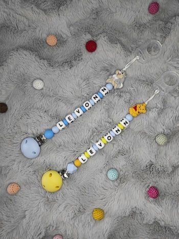 Attache tétine pan pan