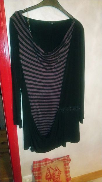 Superbe robe taille 42 LMV la mode est à vous Très originale !