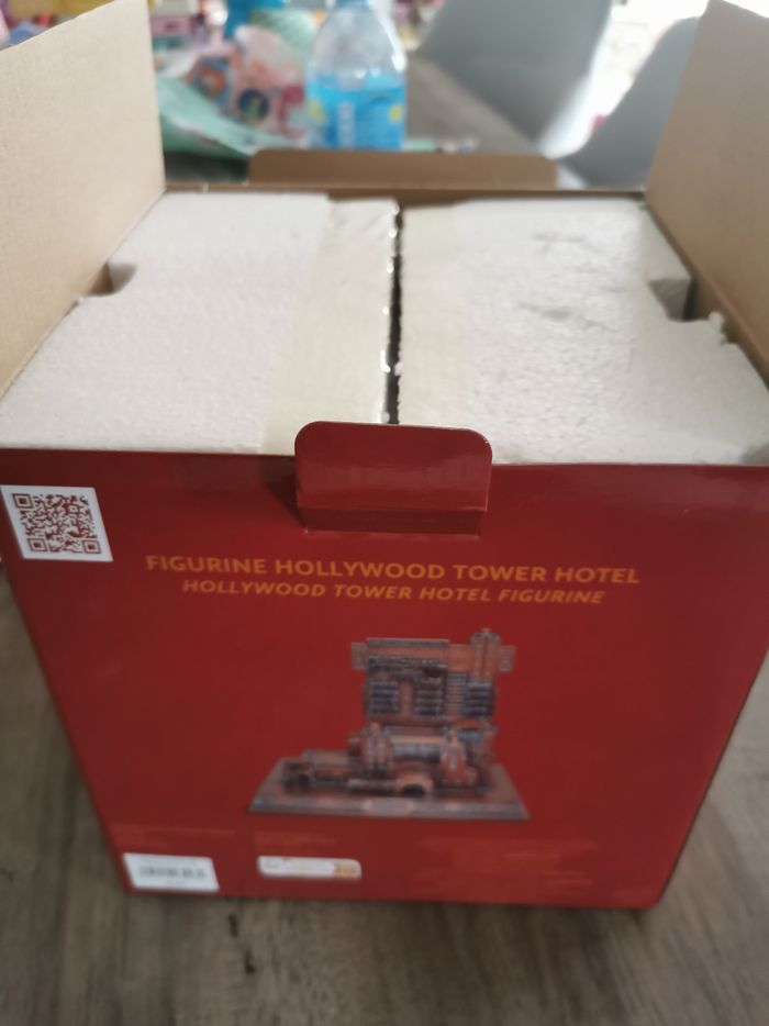 Figurine Hollywood tower hotel - photo numéro 8