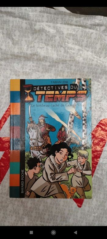 Livre détective du temps