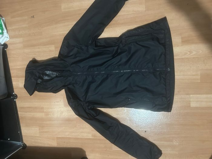 Veste Under Armour -S – Coupe-Vent / Imperméable – Très Bon État