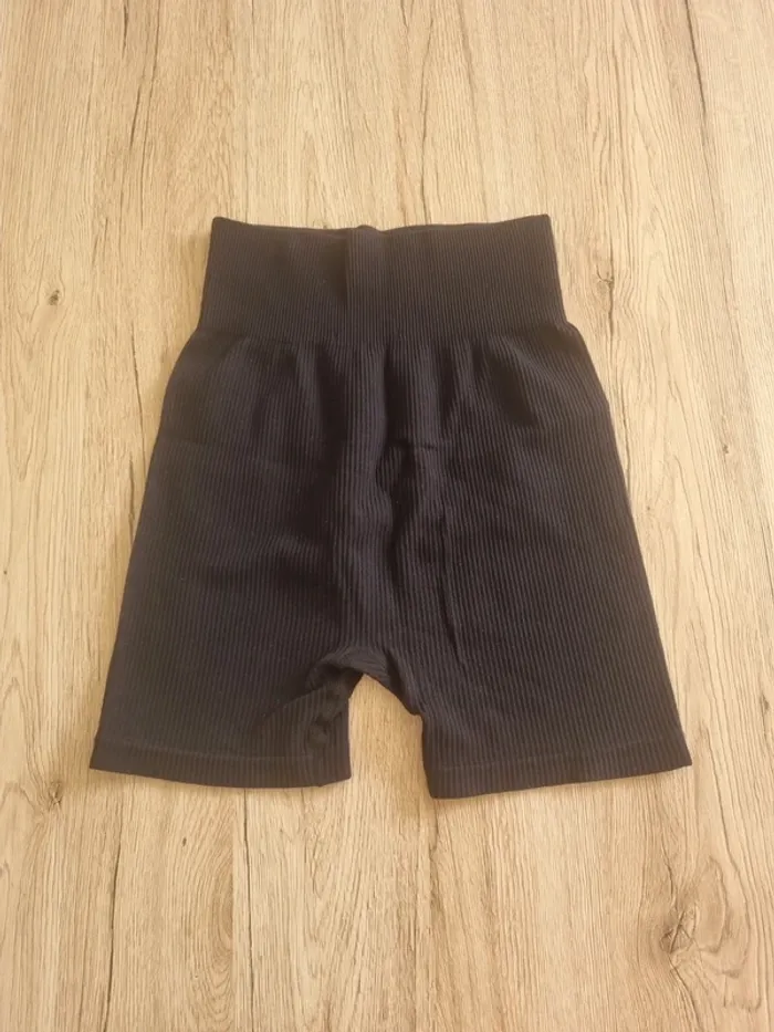 Short XS