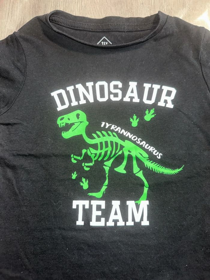 T-shirt dinosaures - photo numéro 2