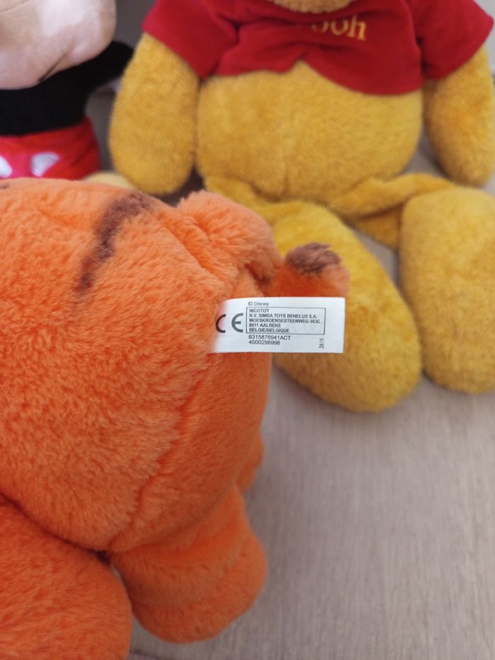 Lot peluches Disney , Mickey tigrou winnie - photo numéro 2