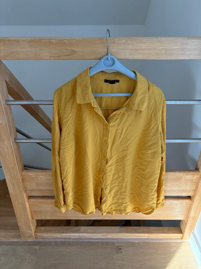 Chemise jaune