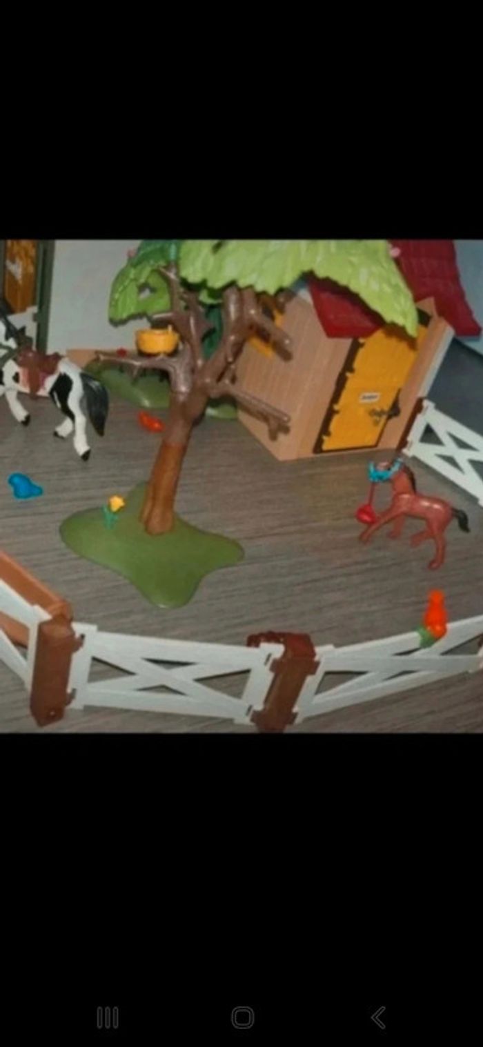 Playmobil 6926 haras des chevaux , centre équestre - photo numéro 2