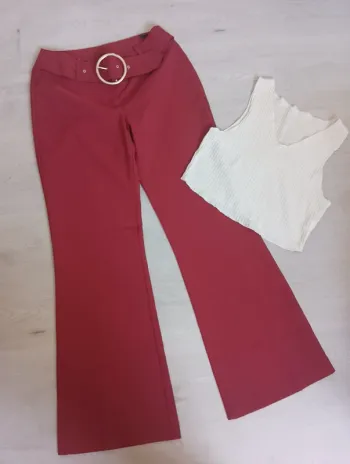 Lot pantalon+ haut blanc taille 38 M en Tbe