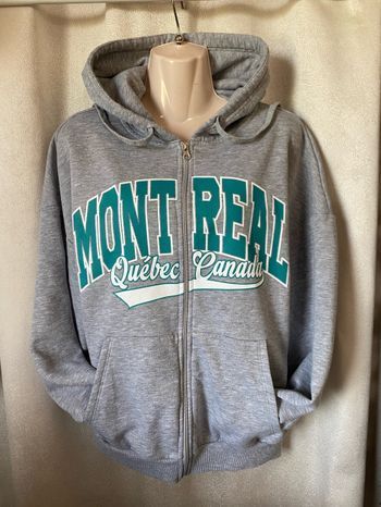 Gilet sportwear Montréal Québec Canada S ( taille grand) Jennyfer