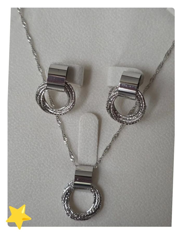 Parrure collier + pendentif + boucle d'oreilles acier inoxydable Torsadé