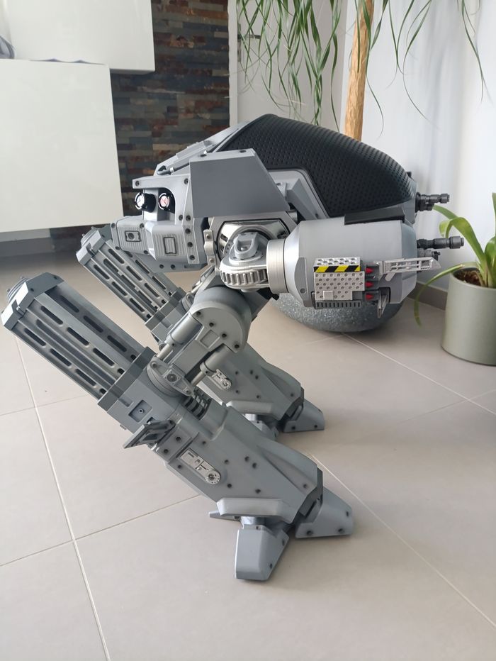 ED 209 de Robocop articulé - photo numéro 6