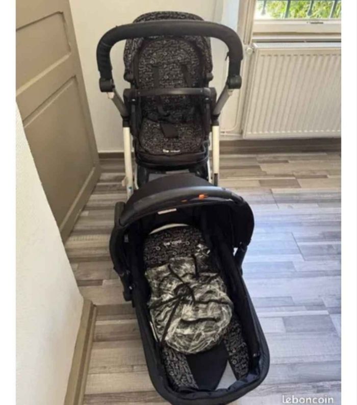 Poussette bébé pliable en très bon état - photo numéro 7