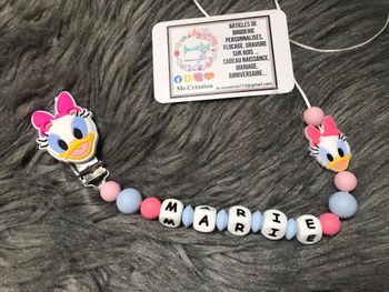 Attache tétine personnalisé daisy