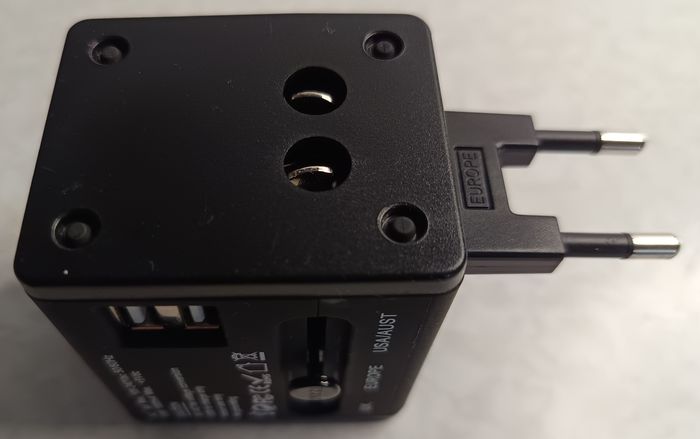 Chargeur Isafe Adaptateur de Voyage Universel, US EU UK AU avec 2 USB Ports - photo numéro 9