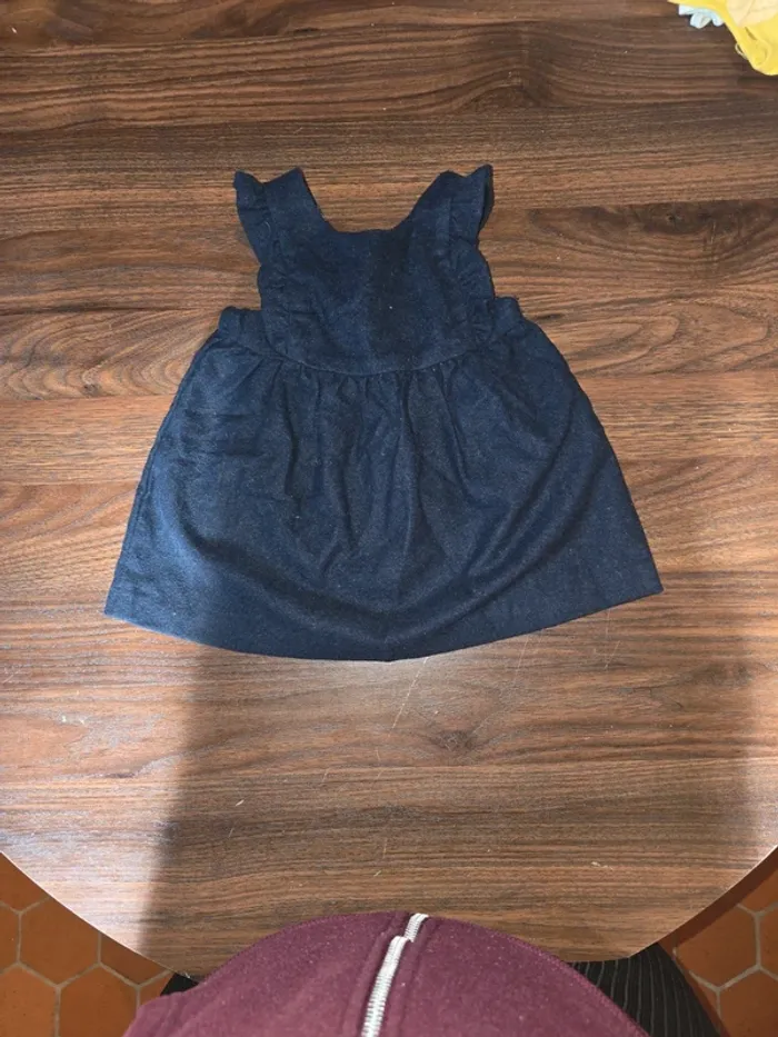 Robe bleu marine 3 mois