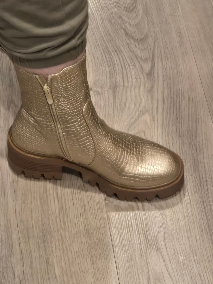 Bottines Chelsea dorées simili croco P39 Findlay neuves - photo numéro 10