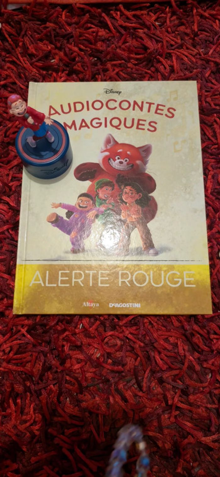 Livre et figurine103 lumineuse audiocontes magiques Disney altaya audio conte compte comte magic
