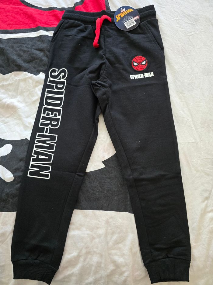 Jogging spiderman 7ans