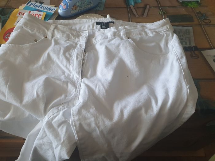 Jean 44