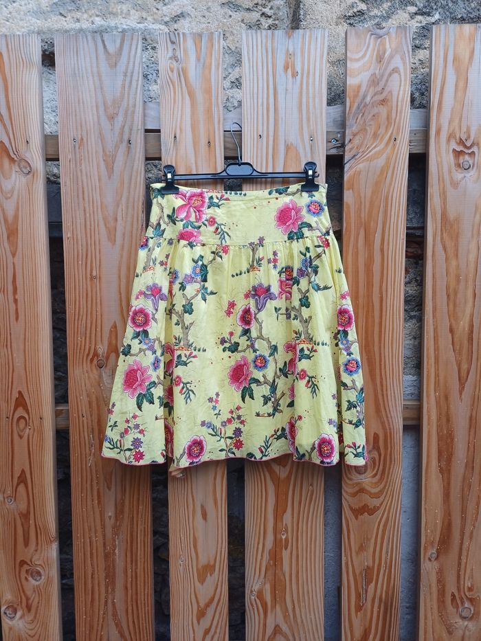 Jolie jupe jaune fleurie en coton Essentiel Antwerp taille 38 - photo numéro 5