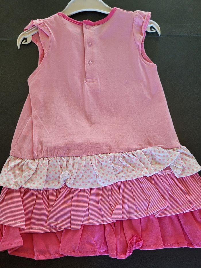 Robe hello Kitty rose  18 mois - photo numéro 3
