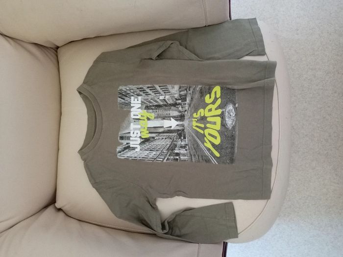Lot de 8 t-shirts taille 5 ans - photo numéro 2
