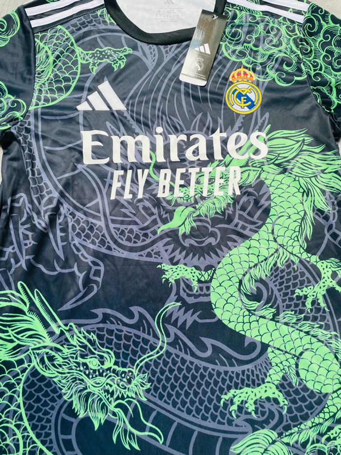 Maillot concept foot Réal Madrid noir et vert dragon taille S - photo numéro 4