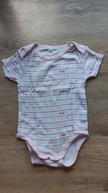 Bodies fille 86 cm étoile et noeud