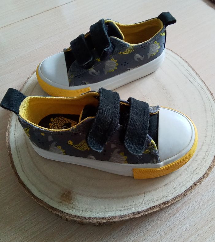 Baskets Charlie &Friends à scratch taille 22 - photo numéro 3