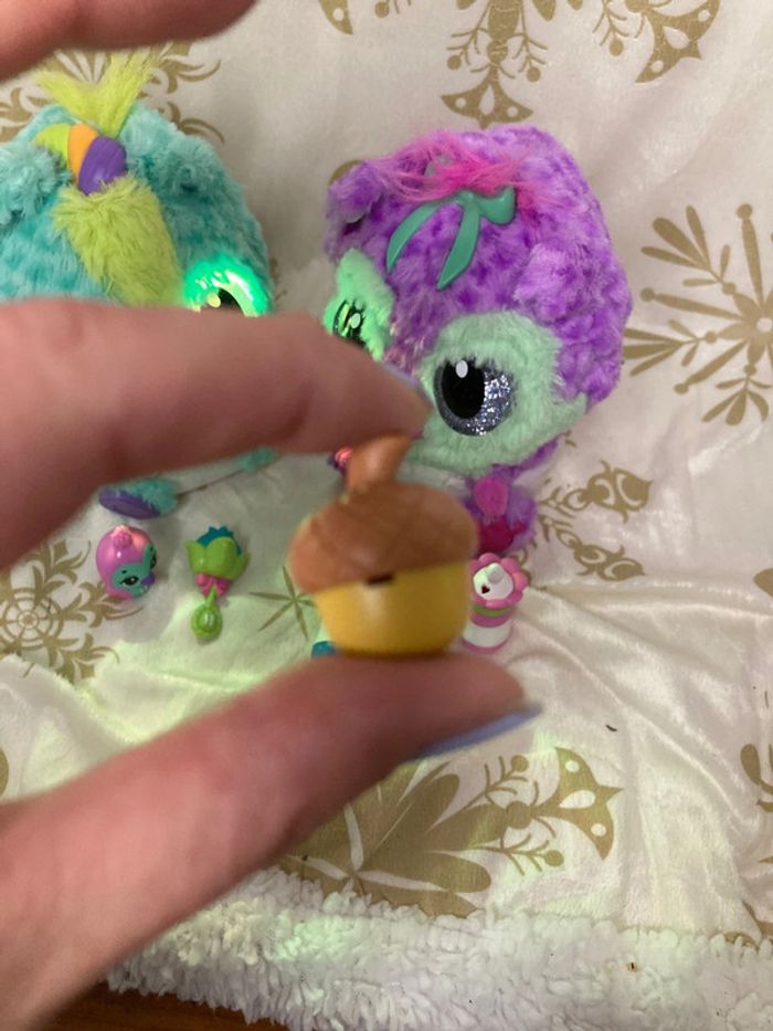 Lot de deux Hatchimals et leurs accessoires - photo numéro 6