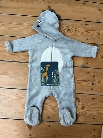 Combinaison polaire de nuit sur pyjama gris kiabi