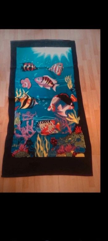 Serviette de plage neuve 146 cm/77cm